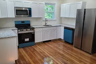 54 Prospect St, Enfield, CT 06082 - Photo 10