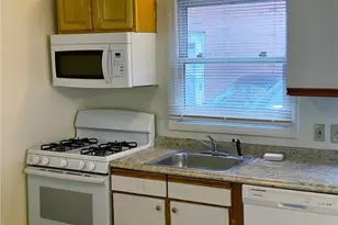 663 Newhall St, Hamden, CT 06517 - Photo 2