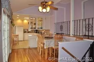 11 Shawnee Rd, Trumbull, CT 06611 - Photo 6