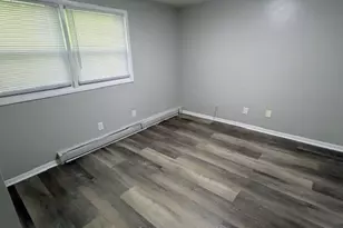 351 Mill Rock Rd, Hamden, CT 06517 - Photo 10