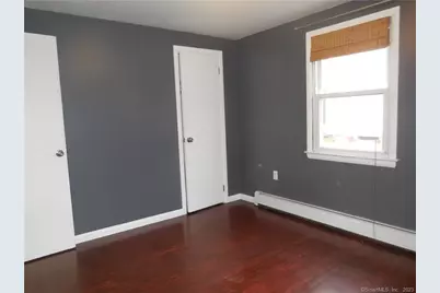 215 Fowler Avenue, Middletown, CT 06457 - Photo 12