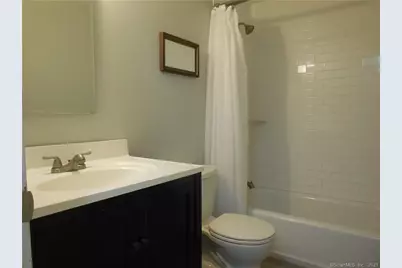 215 Fowler Avenue, Middletown, CT 06457 - Photo 10