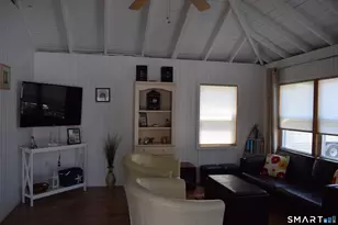 10 Hartford Ave, Old Lyme, CT 06371 - Photo 22
