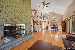 220 Coleman Rd, Middletown, CT 06457 - Photo 6