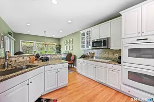 505 Traditions Court South, Oxford, CT 06478 - Photo 18