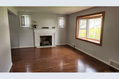 25 Madsen Road, West Hartford, CT 06110 - Photo 2