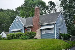 422 Francis St, New Britain, CT 06053 - Photo 2
