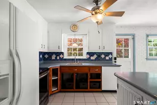 846 Vauxhall Street Ext., Waterford, CT 06375 - Photo 10