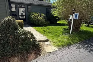 25 Water St, Guilford, CT 06437 - Photo 2
