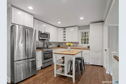 128 Knapp Street, Stamford, CT 06907 - Photo 6