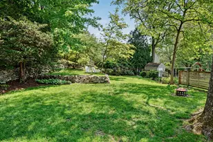 128 Knapp St, Stamford, CT 06907 - Photo 26
