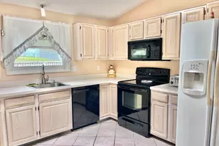 9 Brittany Ln, Naugatuck, CT 06770 - Photo 6