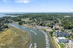 60 Maple St, Branford, CT 06405 - Photo 30