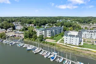 60 Maple St, Branford, CT 06405 - Photo 30
