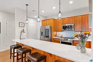 60 Maple St, Branford, CT 06405 - Photo 8