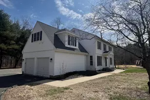 61 Arch St, Burlington, CT 06013 - Photo 2