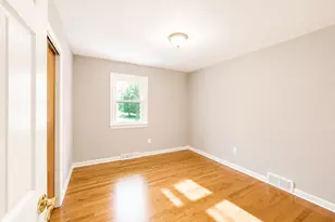 591 Derby-Milford Rd, Orange, CT 06477 - Photo 20