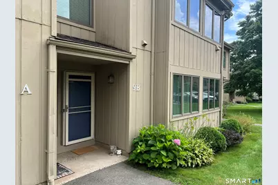 9 Pilgrim Harbor #B, Wallingford, CT 06492 - Photo 2