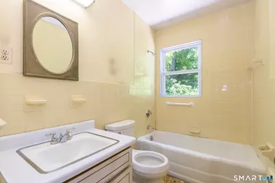 92 Evelyn Street, Trumbull, CT 06611 - Photo 10