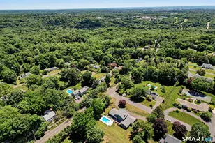 10 Morning Glory Dr, Easton, CT 06612 - Photo 36