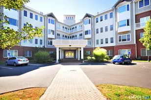 1 King Philip Dr, West Hartford, CT 06117 - Photo 1