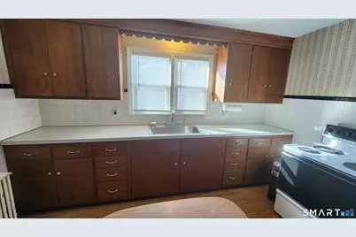 178 North Bishop Avenue, Bridgeport, CT 06610 - Photo 12
