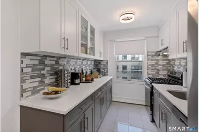 30 Glenbrook Road #2E, Stamford, CT 06902 - Photo 8