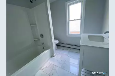 94-96 Westland Street #1st FL, Hartford, CT 06120 - Photo 8