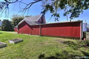 231 W River St, Milford, CT 06460 - Photo 8