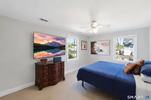 12 Center St, Stamford, CT 06906 - Photo 12