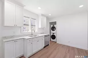 12 Center St, Stamford, CT 06906 - Photo 22