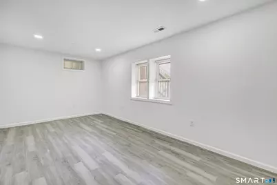 120 Hull Street, Ansonia, CT 06401 - Photo 24