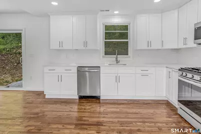 120 Hull Street, Ansonia, CT 06401 - Photo 10