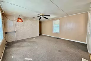 9 N Rd, East Windsor, CT 06088 - Photo 4