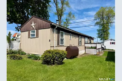 9 North Road, East Windsor, CT 06088 - Photo 1