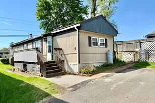 9 N Rd, East Windsor, CT 06088 - Photo 2