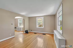 21 Kensington St, Manchester, CT 06040 - Photo 4