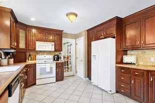 541 Middlebury Rd, Watertown, CT 06795 - Photo 4