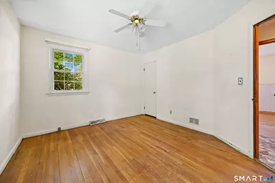 21 Fawn Drive, Cheshire, CT 06410 - Photo 14