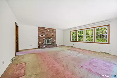 21 Fawn Drive, Cheshire, CT 06410 - Photo 2