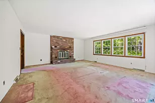 21 Fawn Dr, Cheshire, CT 06410 - Photo 2