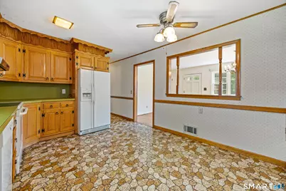 21 Fawn Drive, Cheshire, CT 06410 - Photo 8