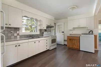 22 Pease Street, North Canaan, CT 06018 - Photo 14