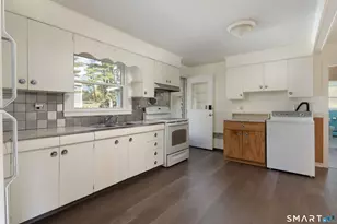 22 Pease St, North Canaan, CT 06018 - Photo 14