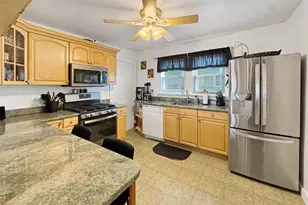 707 Hope St, Stamford, CT 06907 - Photo 4