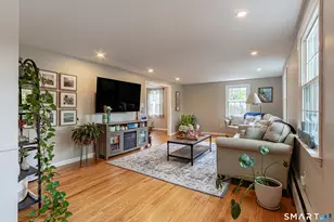 38 Mountain Rd, Woodbury, CT 06798 - Photo 2