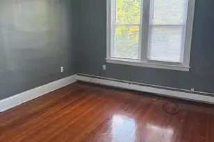 45 Greenfield St, Hartford, CT 06112 - Photo 6