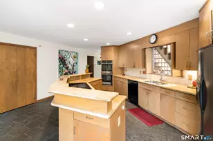 171 Blackberry Dr, Stamford, CT 06903 - Photo 14