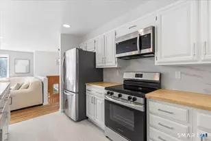 47 London Ln, Stamford, CT 06902 - Photo 12