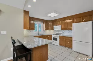 81 Oldefield Farms Rd, Enfield, CT 06082 - Photo 8